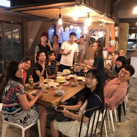 Ximen Wow Hostel Taipei Esterno foto