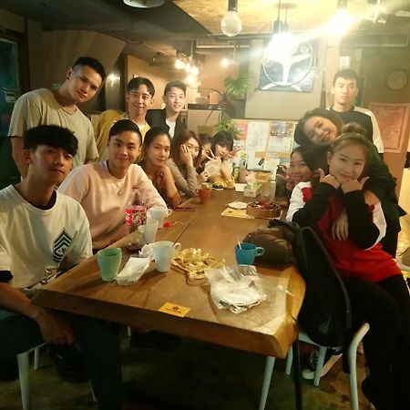 Ximen Wow Hostel Taipei Esterno foto