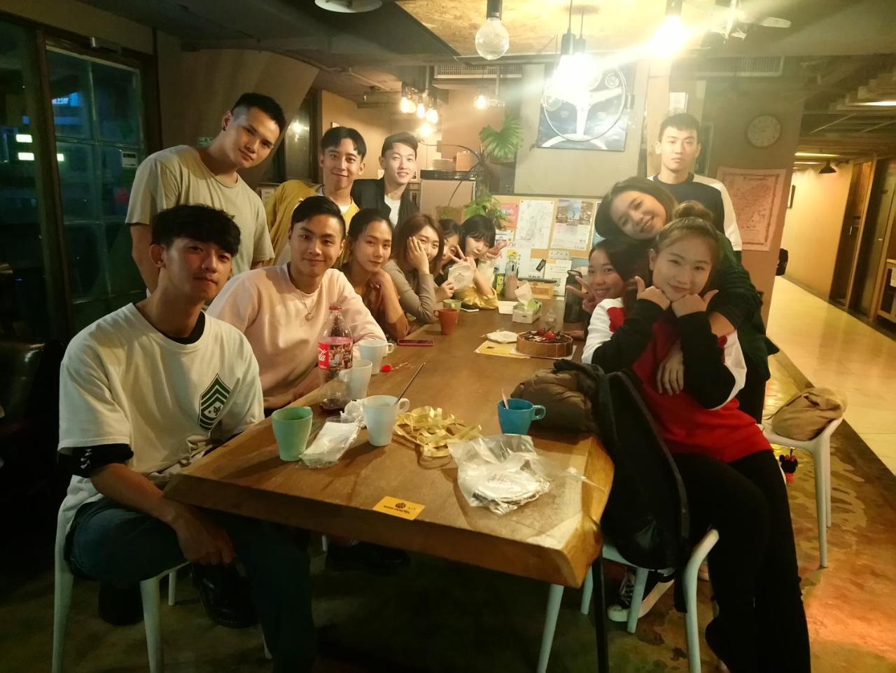 Ximen Wow Hostel Taipei Esterno foto